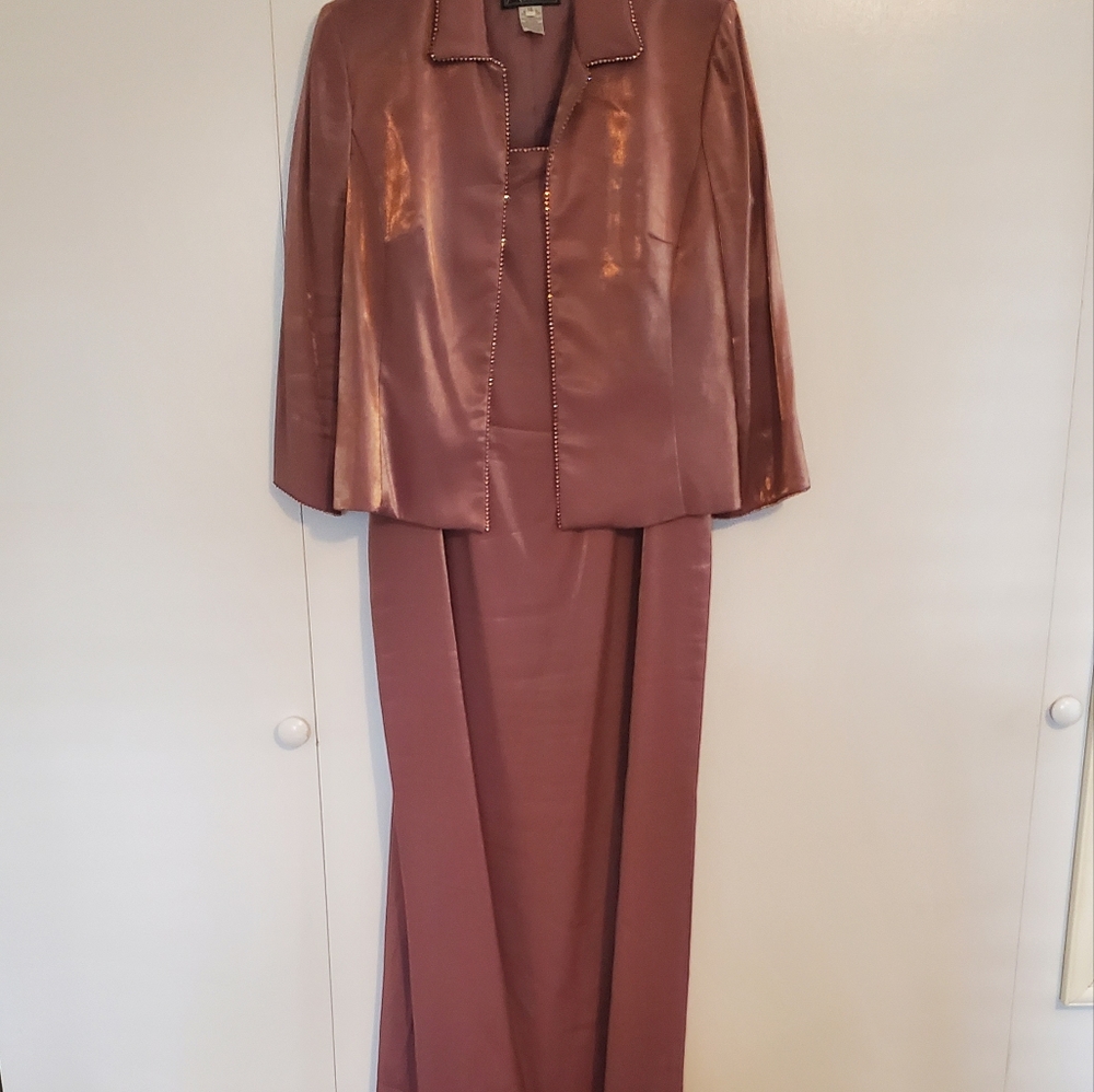 Mother of the Bride / Groom Dress